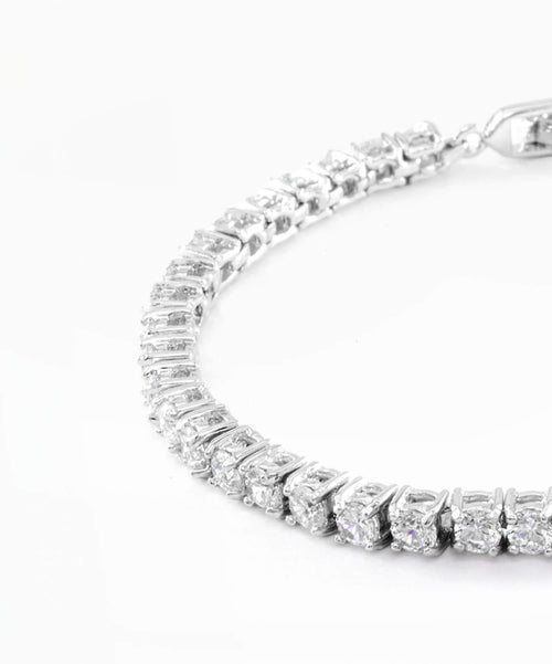 Sleek Chain Bracelet